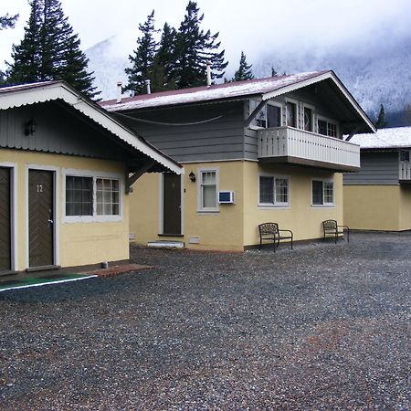 Swiss Chalets Motel Hope Ngoại thất bức ảnh