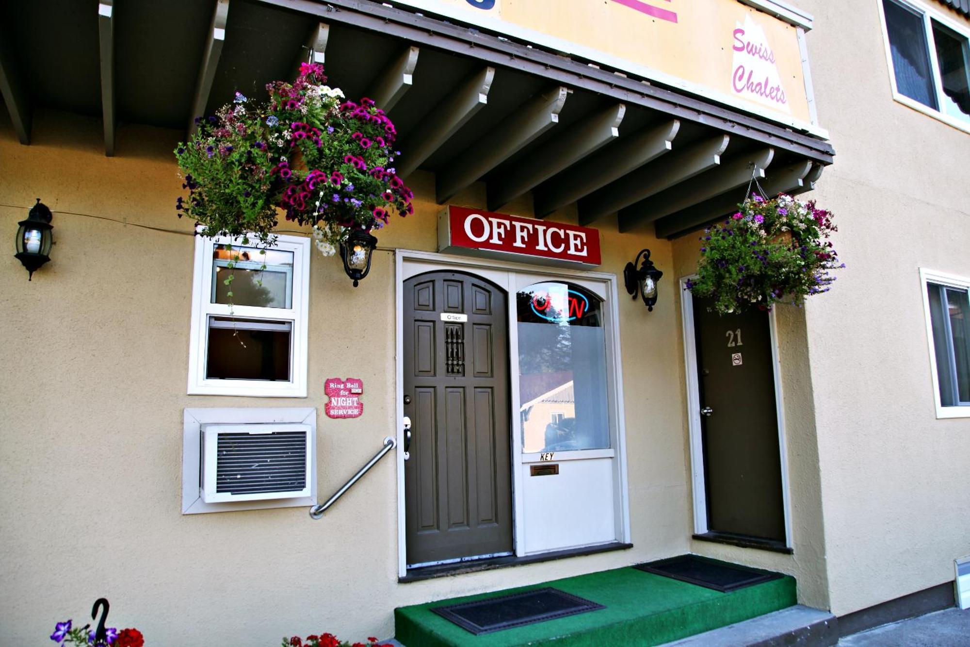 Swiss Chalets Motel Hope Ngoại thất bức ảnh
