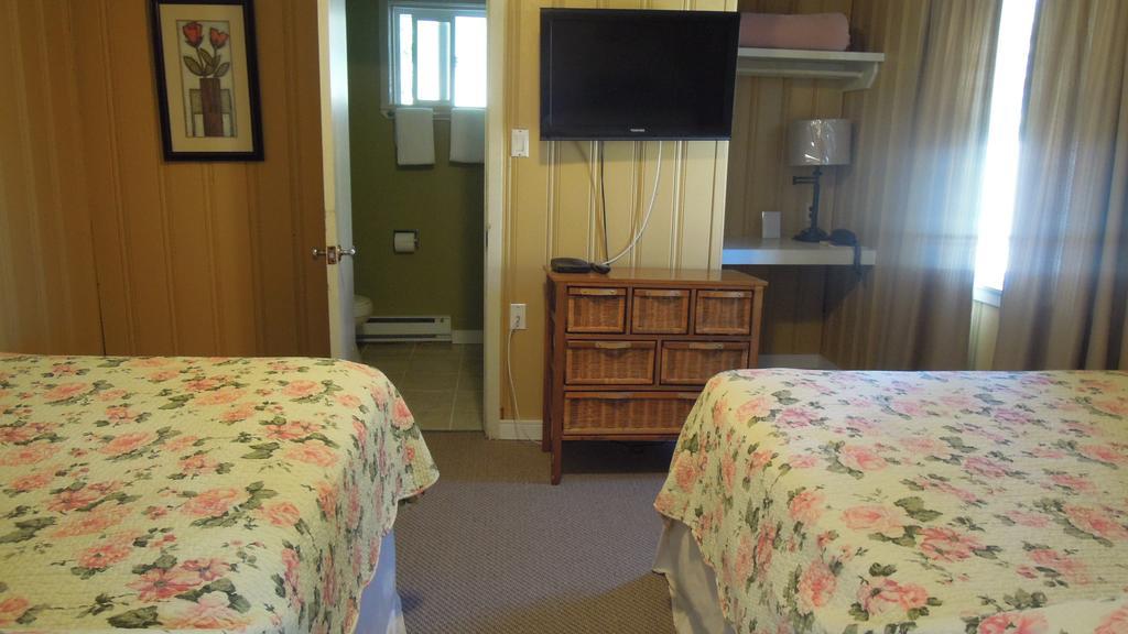 Swiss Chalets Motel Hope Ngoại thất bức ảnh